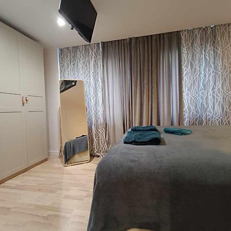 Dwupokojowy Apartament 51 M2 Lägenhet Łódź Exteriör bild